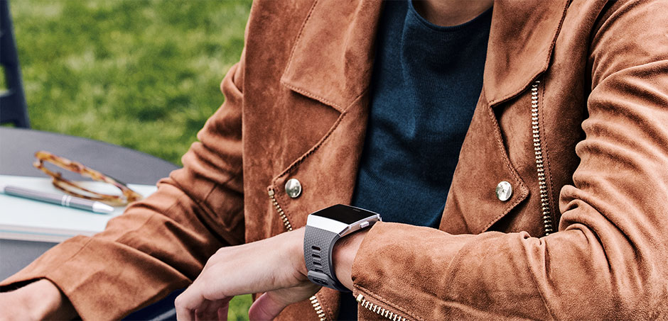 fitbit ionic leather